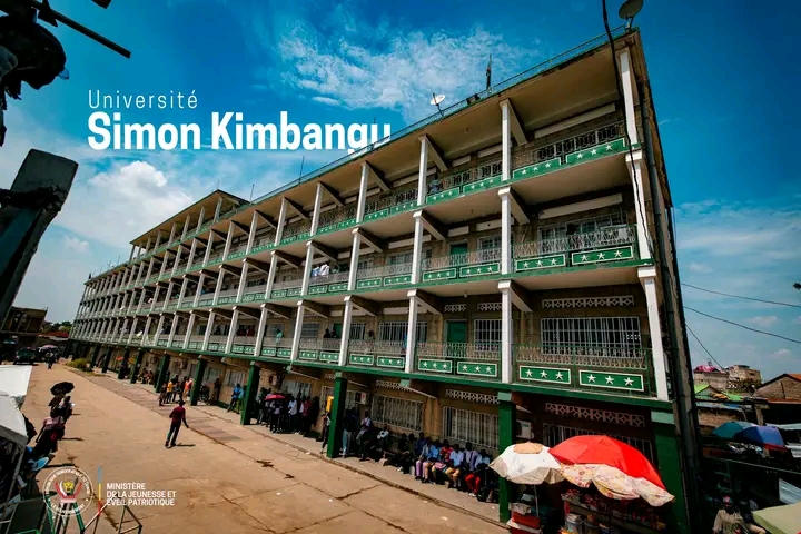 Tournée patriotique à l'Université Simon Kimbangu : promouvoir les valeurs de patriotisme et de civisme auprès de la jeunesse